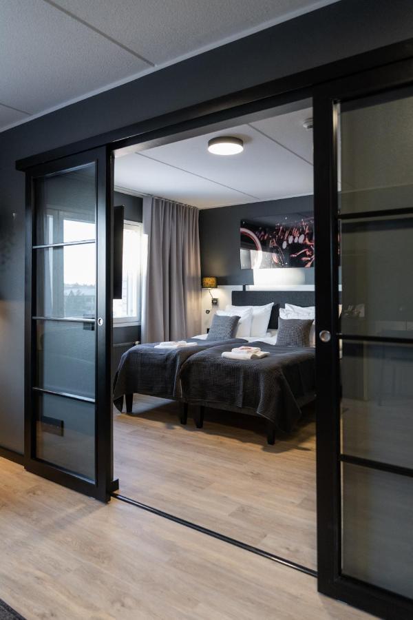 Hotelli Sointu By Uhanda Träskända Exteriör bild